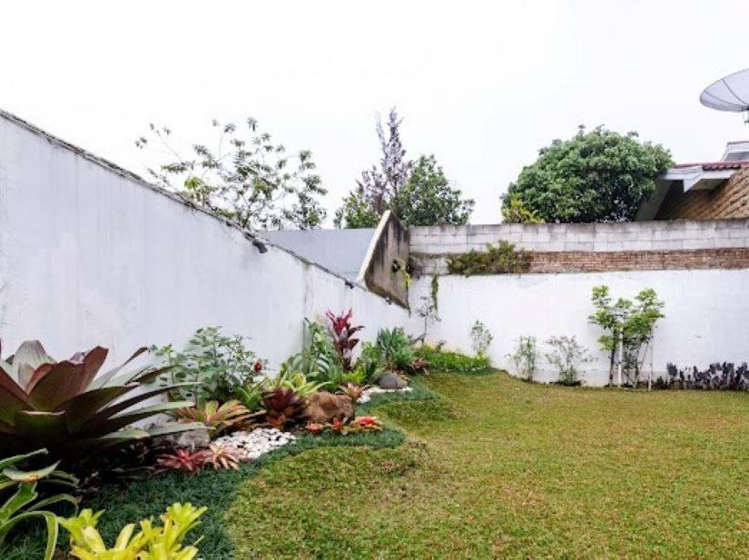 Stylish Villa At Green Apple U 35A Cipanas Puncak Sindanglaya Eksteriør billede
